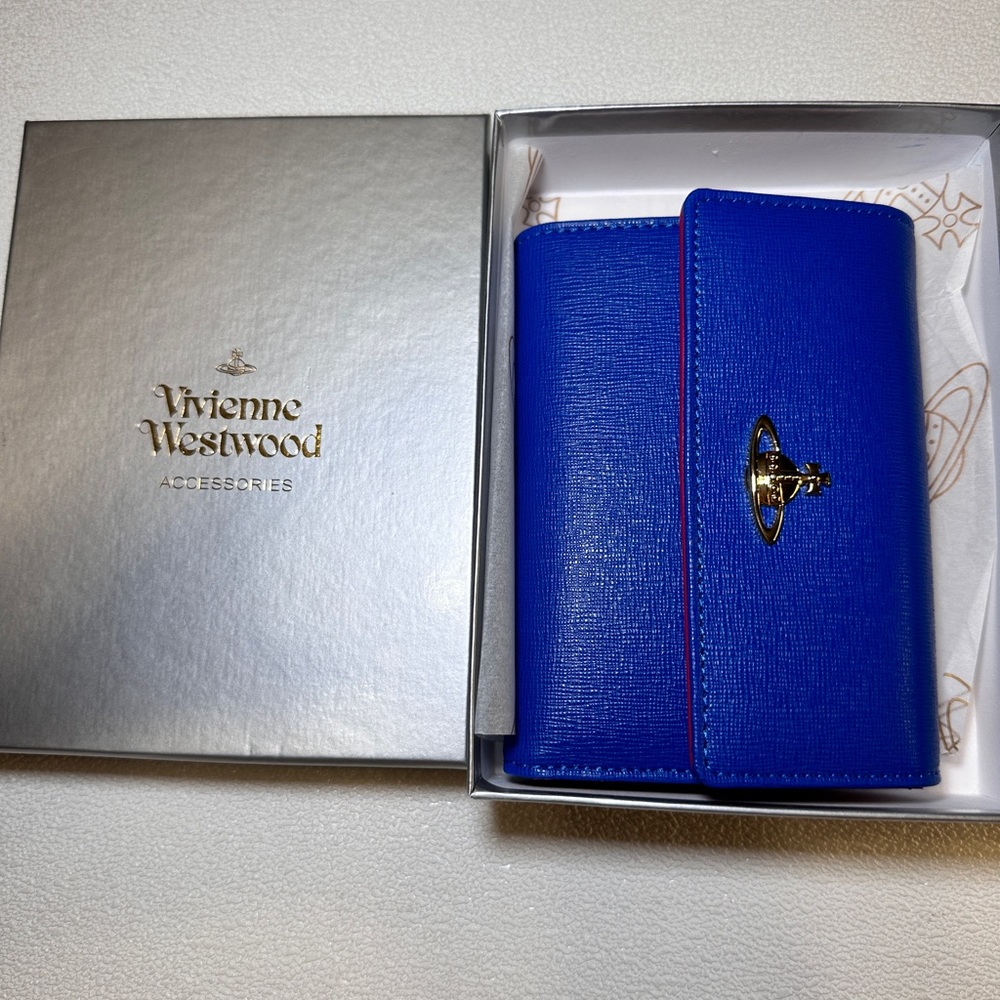 NWOT Authentic Vivienne Westwood Saffiano orb unisex short wallet